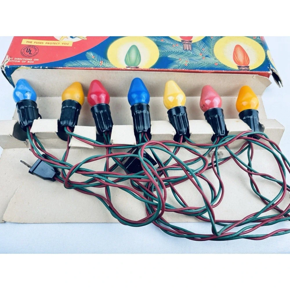 Vintage Noma Lites Christmas Lights C-7‎ Bulbs Lamps  Clips Cat 3010-SF